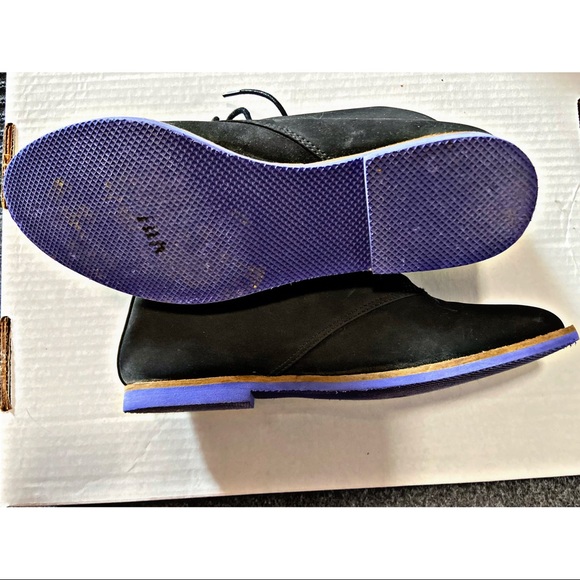 Cute little ankle boots - Picture 2 of 5